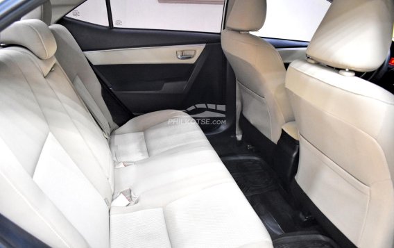 2016 Toyota Corolla Altis V 1.6 White Pearl  in Lemery, Batangas-15