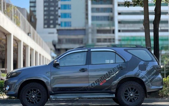 Purple Toyota Fortuner 2012 for sale in Makati-1