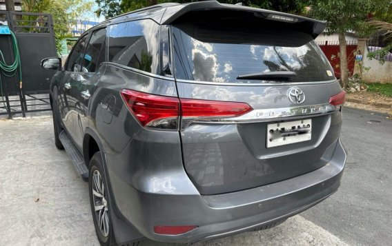 Selling Purple Toyota Fortuner 2017 in Caloocan-2