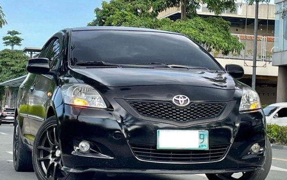 Selling Purple Toyota Vios 2012 in Makati-2