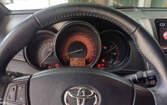Purple Toyota Yaris 2018 for sale in Automatic-8