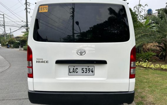 2018 Toyota Hiace  Commuter 3.0 M/T in Las Piñas, Metro Manila-4