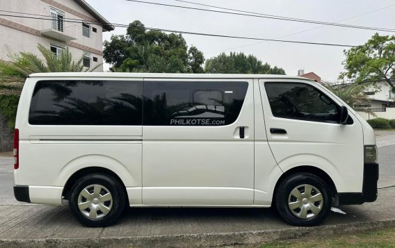 2018 Toyota Hiace  Commuter 3.0 M/T in Las Piñas, Metro Manila-6
