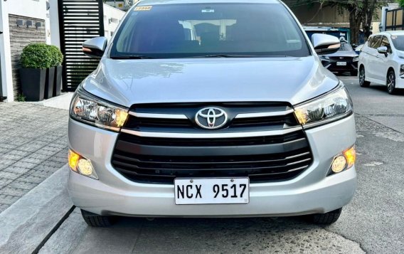 White Toyota Innova 2017 for sale in Pasig-1