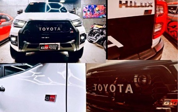Bronze Toyota Hilux 2022 for sale in Automatic-9