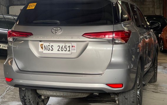 Selling Silver Toyota Fortuner 2021 in Quezon City-1