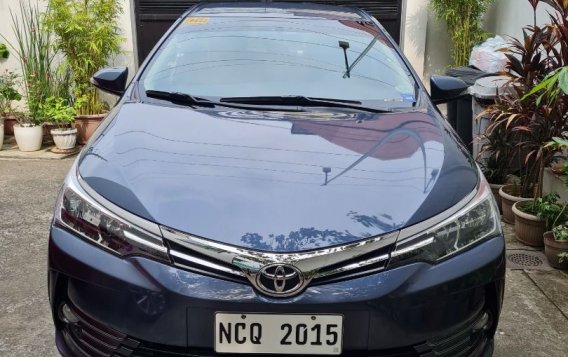 Sell White 2018 Toyota Corolla altis in Manila-1