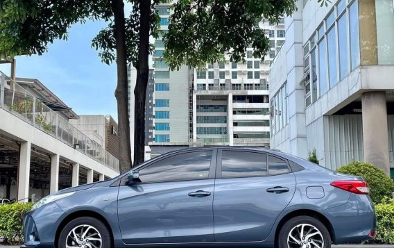 Sell White 2022 Toyota Vios in Makati-9
