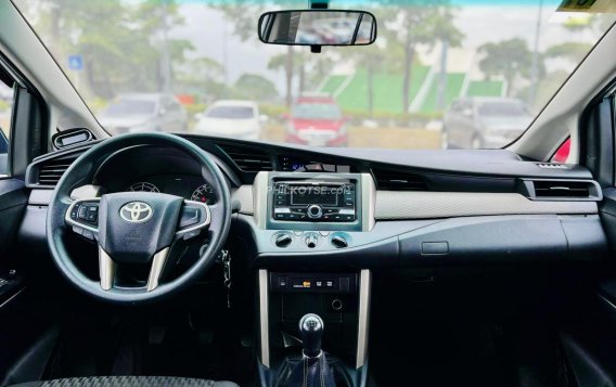 2018 Toyota Innova  2.8 E Diesel MT in Makati, Metro Manila-3