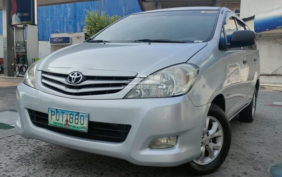 2011 Toyota Innova in Quezon City, Metro Manila-7