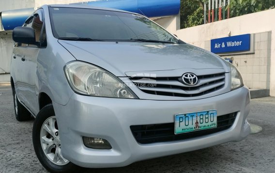 2011 Toyota Innova in Quezon City, Metro Manila-6