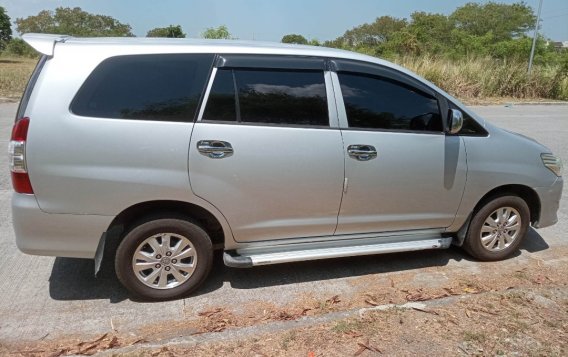 White Toyota Innova 2014 for sale in General Trias-1