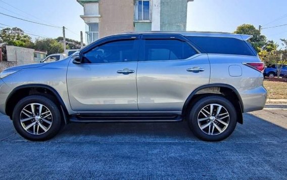 Selling Silver Toyota Fortuner 2018 in Imus-3
