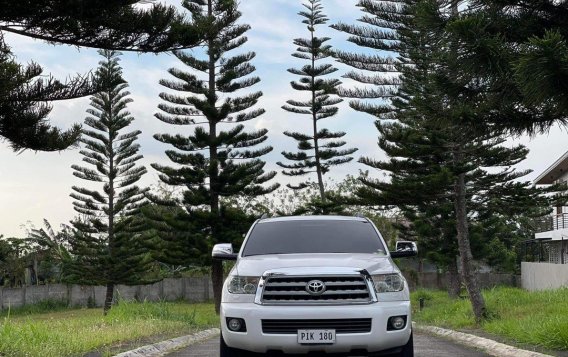 Pearl White Toyota Sequoia 2010 for sale in Parañaque-1