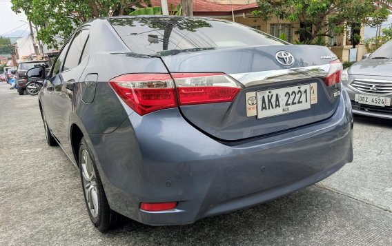 Sell Grey 2015 Toyota Corolla SUV / MPV at 56000 in Manila-2