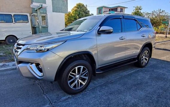 Selling Silver Toyota Fortuner 2018 in Imus-2