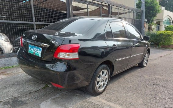 White Toyota Vios 2011 for sale in Quezon City-1