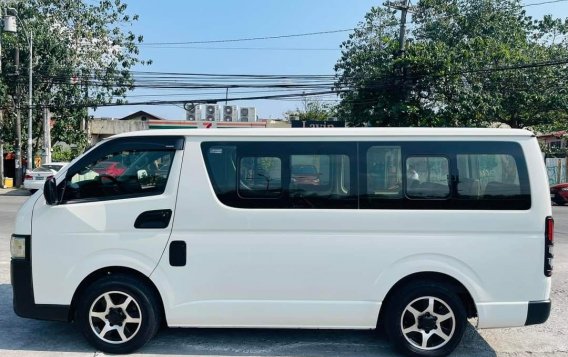 White Toyota Hiace 2018 for sale in Marikina-5