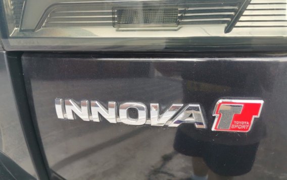 White Toyota Innova 2018 for sale in Quezon City-3