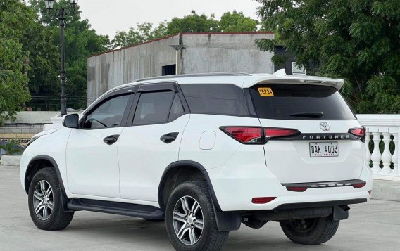 Sell White 2019 Toyota Fortuner in Parañaque-4