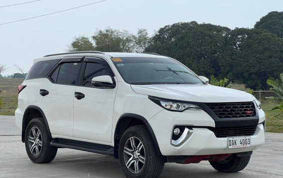 Sell White 2019 Toyota Fortuner in Parañaque-2
