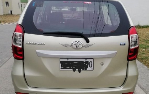 Sell White 2017 Toyota Avanza in Caloocan-1