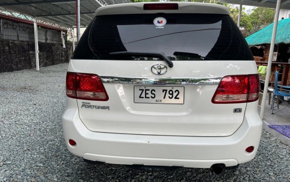 Selling White Toyota Fortuner 2006 in Caloocan-5