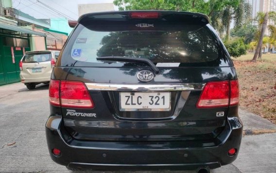 Sell White 2007 Toyota Fortuner in Manila-1