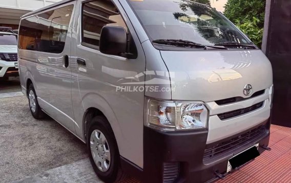 2018 Toyota Hiace  Commuter 3.0 M/T in Manila, Metro Manila-11