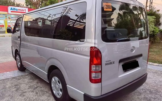 2018 Toyota Hiace  Commuter 3.0 M/T in Manila, Metro Manila-8