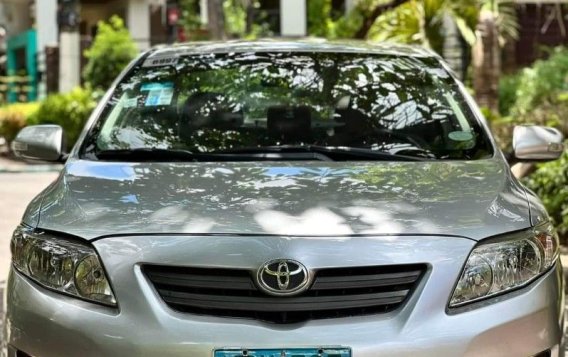 Sell White 2010 Toyota Altis in Manila-1