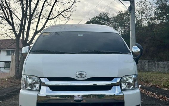 Sell White 2017 Toyota Grandia in Taytay-1