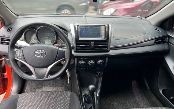 Selling White Toyota Vios 2017 in Quezon City-9