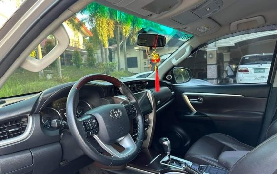 Sell Bronze 2019 Toyota Fortuner in Manila-6