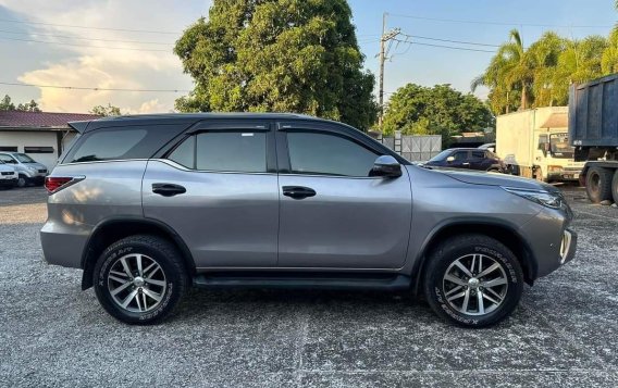 Sell Bronze 2019 Toyota Fortuner in Manila-3