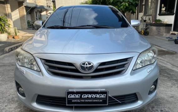 White Toyota Corolla altis 2012 for sale in Quezon City