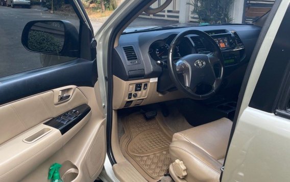 White Toyota Fortuner 2014 for sale in Automatic-7