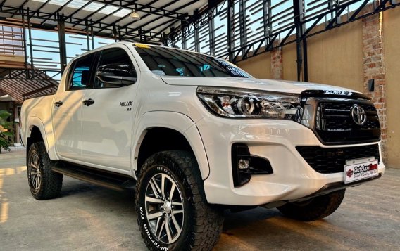 White Toyota Hilux 2018 for sale in Angeles-1