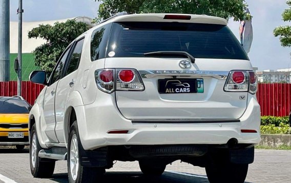 Sell White 2014 Toyota Fortuner in Makati-4