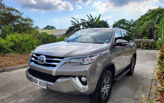 Bronze Toyota Fortuner 2016 for sale in Automatic-1