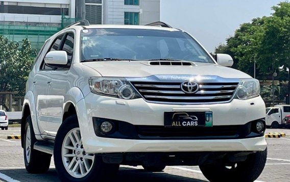 Sell White 2014 Toyota Fortuner in Makati