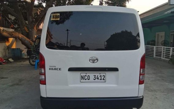 White Toyota Hiace 2018 for sale in Manual-2