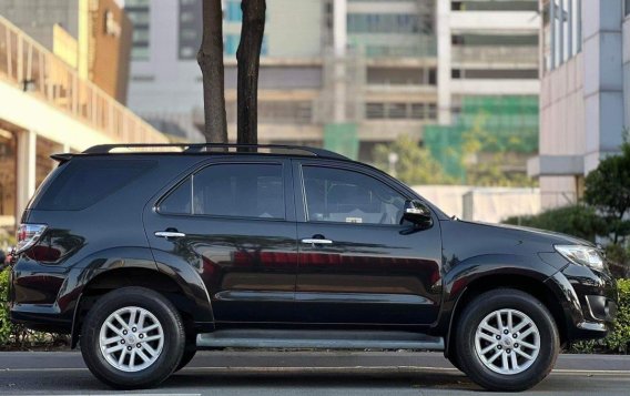 White Toyota Fortuner 2012 for sale in Makati-8