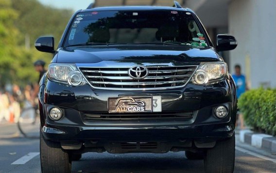 White Toyota Fortuner 2012 for sale in Makati-1