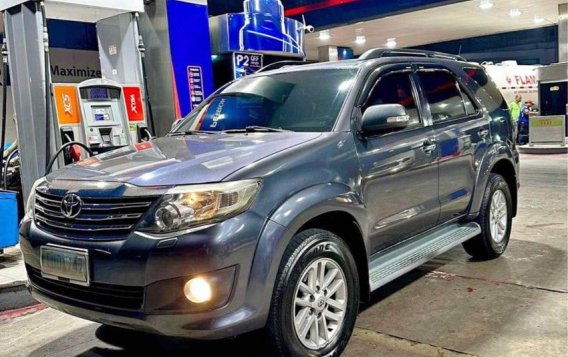 Green Toyota Fortuner 2012 for sale in Automatic-4