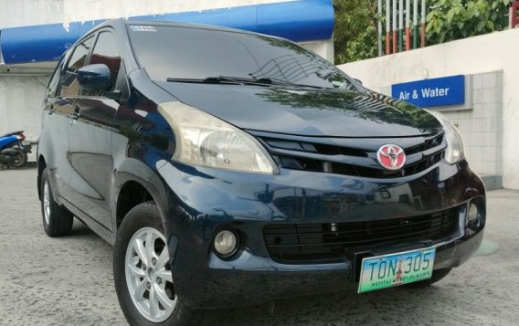 White Toyota Avanza 2012 for sale in Automatic-2