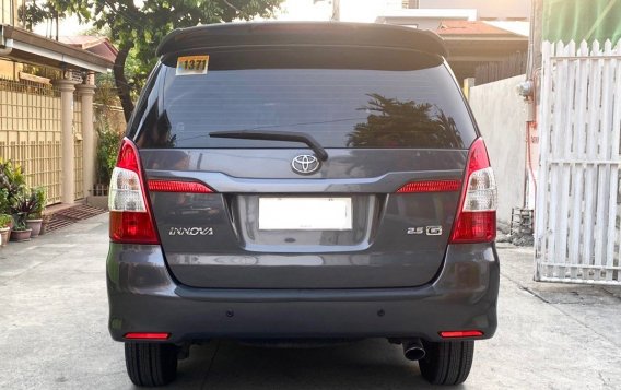 White Toyota Innova 2014 for sale in Manila-3