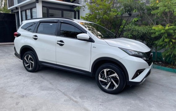 White Toyota Rush 2020 for sale in Automatic-2
