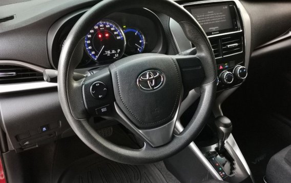 Selling White Toyota Vios 2018 in Quezon City-9