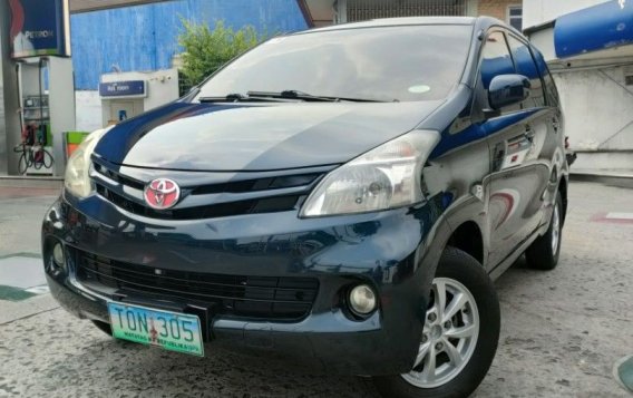 White Toyota Avanza 2012 for sale in Automatic-1